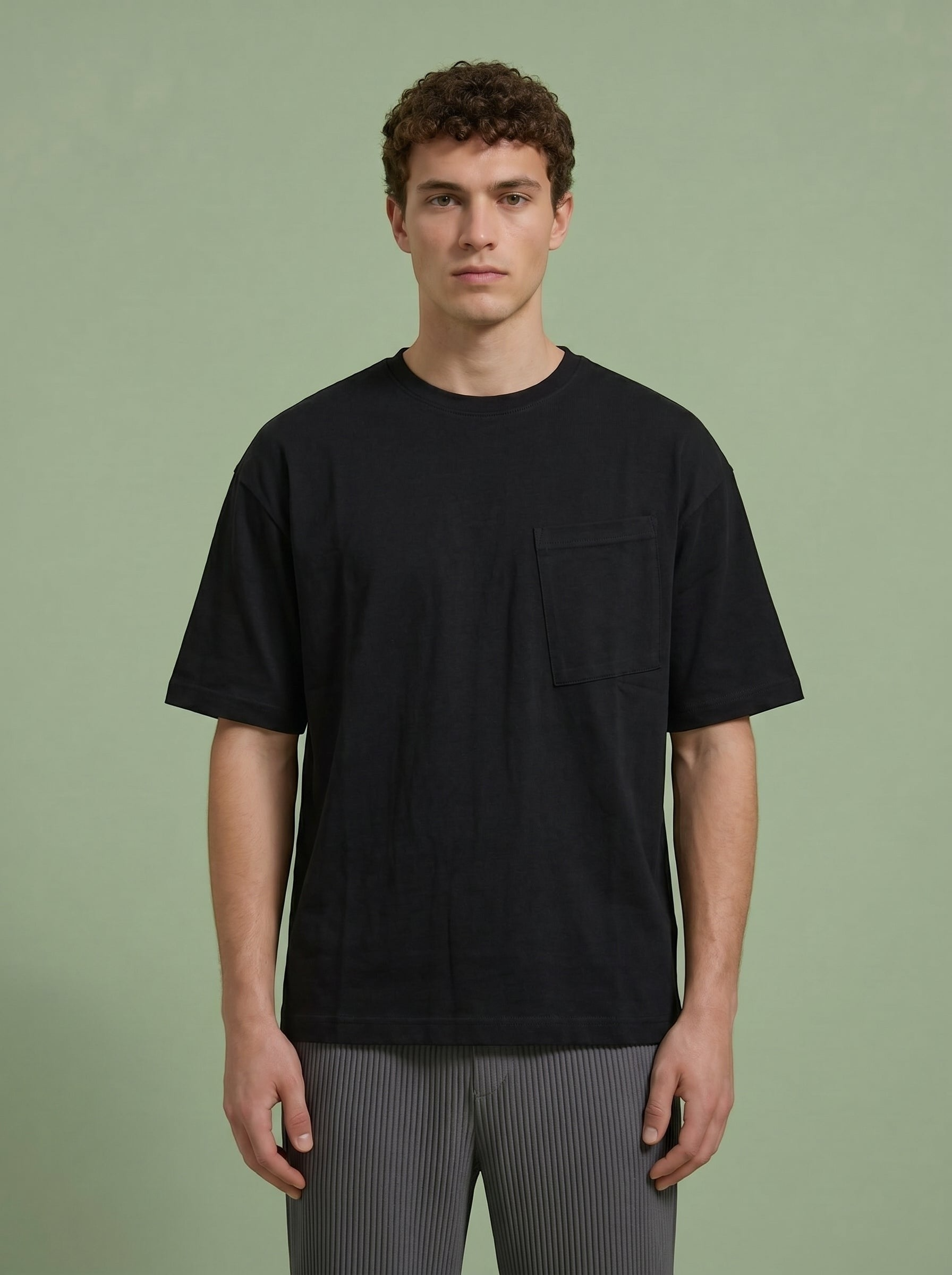 Hilos Apparel black oversized cotton blend t-shirt with crewneck and chest pocket